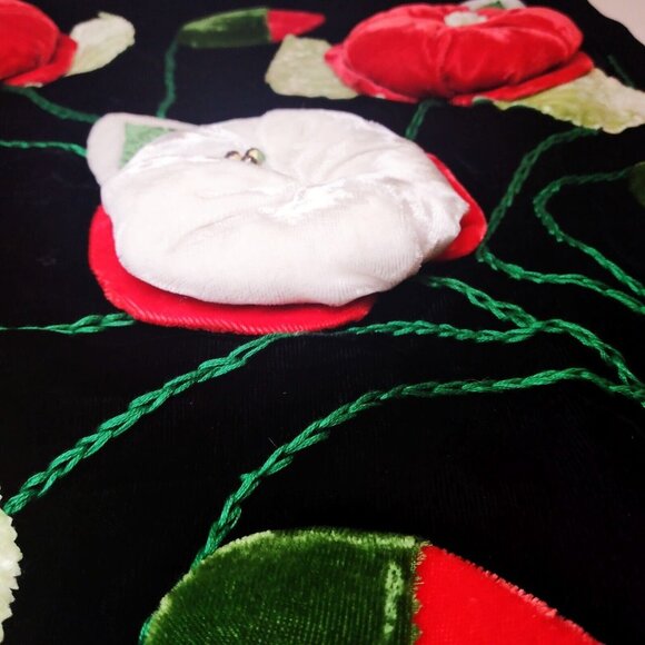 Throw Pillow Cover One Set Decor Velvet 3D Red Flowers Black, Cushion Cases. - Picture 3 of 10